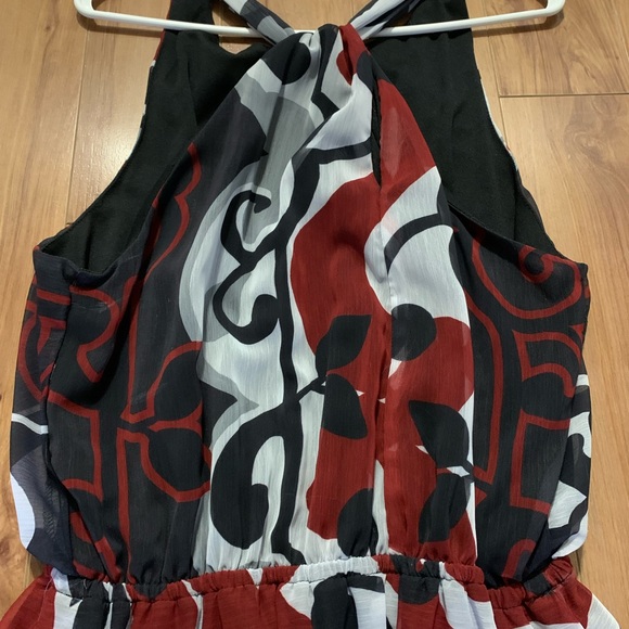 Halter neck mid-length dress - Picture 6 of 9